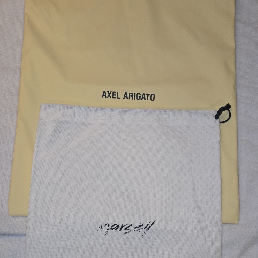 Axel Arigato Signature Yellow + Marsèll Artisanal Dust Bag Set